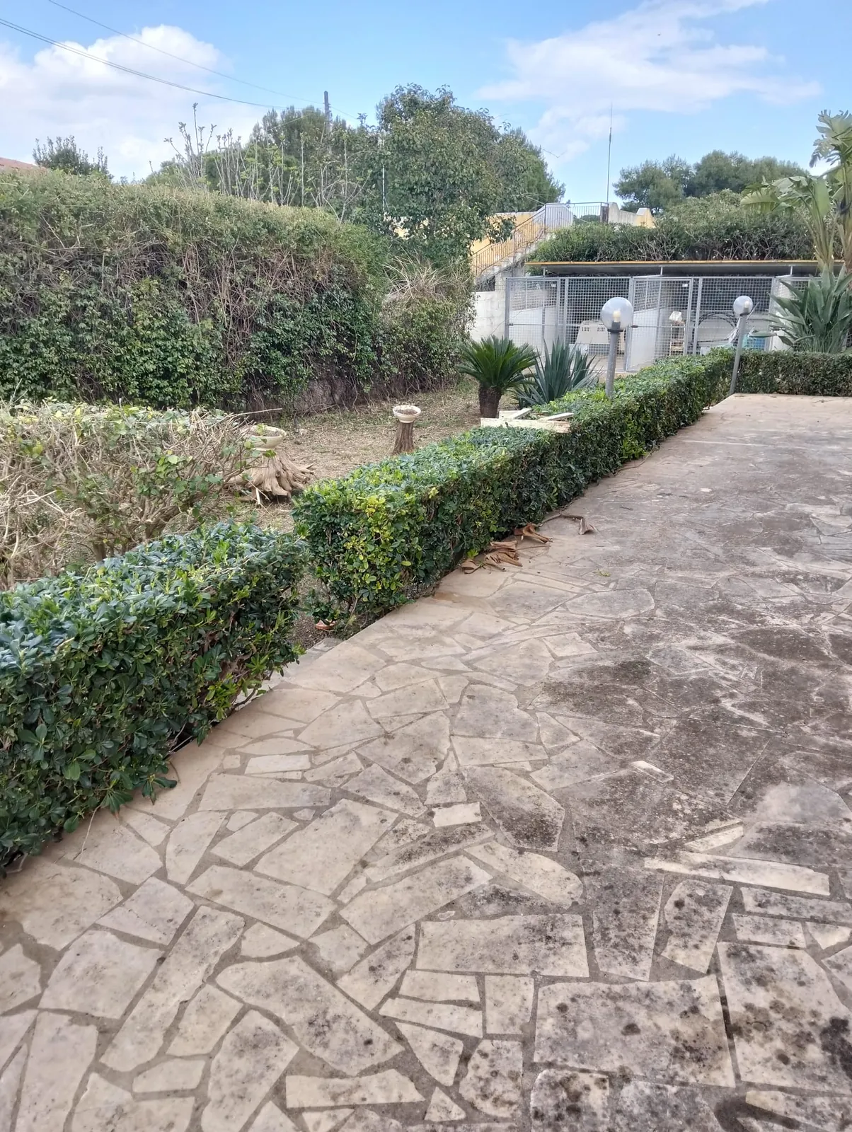 Manutenzione giardino privato a Siracusa – L.B. Service Multiservizi